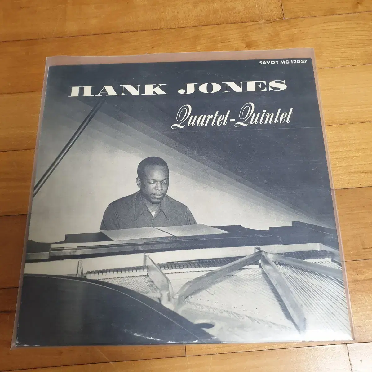 Hank Jones kijj 2041  japan 1991 mint